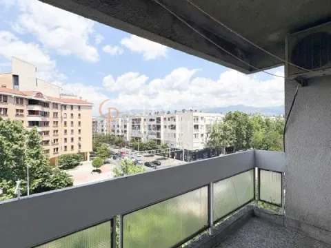 Rent, apartment, 70m², Pejton, Podgorica - image 3