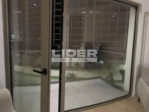 Izdavanje, trosoban stan, 86m², Savski Venac, Beograd - image 11