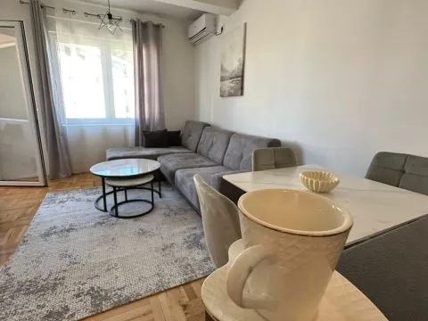 Rent, one bedroom apartment, 40m², Ljubović, Podgorica - image 6