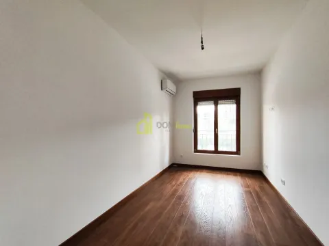 Izdavanje, trosoban stan, 96m², Master Kvart, Podgorica - image 5