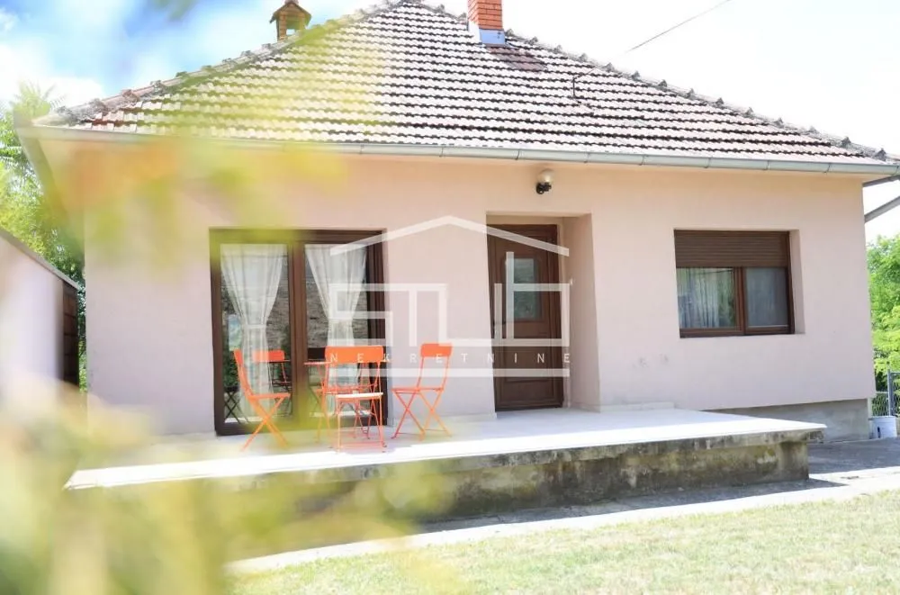 Prodaja, kuća, 131m², Mala Ivanča, Sopot
