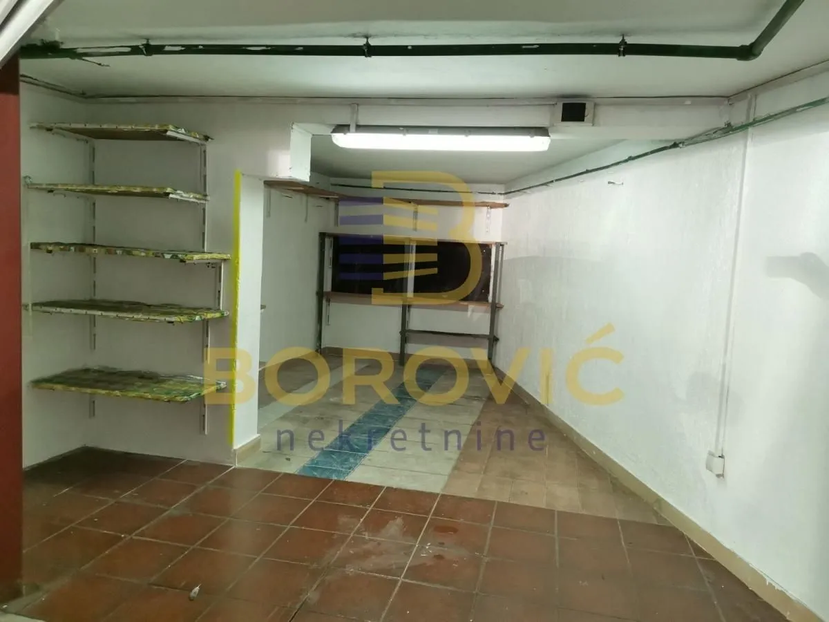 Prodaja, četvorosoban stan, 89m², Lekino Brdo, Voždovac Sve Podlokacije