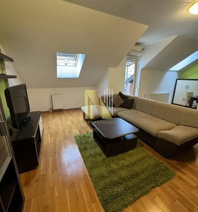 Izdavanje, četvorosoban stan, 88m², Nova Detelinara, Novi Sad Sve Podlokacije