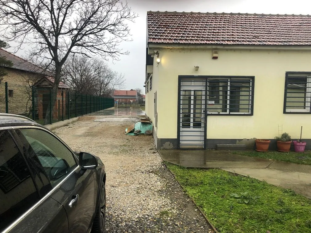 Sale, office space, 330m², Zemun Ugrinovci, Zemun Sve Podlokacije