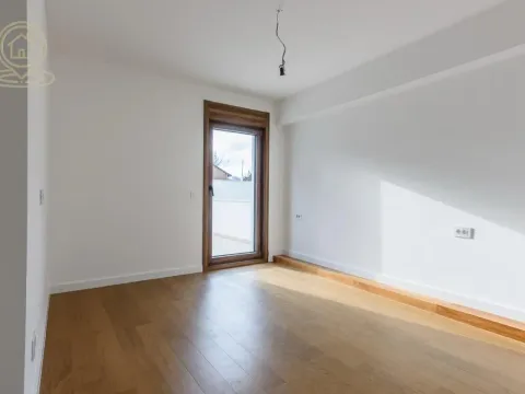 Izdavanje, poslovni prostor, 77m², Voždovac Sve Podlokacije, Beograd - image 3