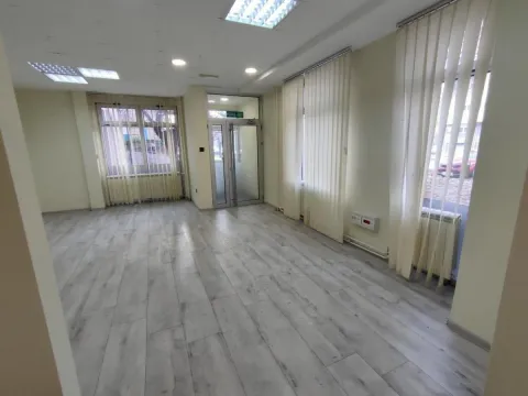 Rent, office space, 55m², Sajmište, Novi Sad - image 6