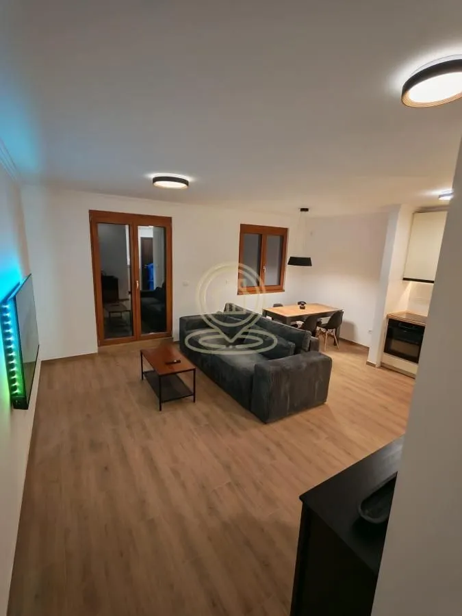 Rent, three bedroom apartment, 78m², Autokomanda, Voždovac Sve Podlokacije