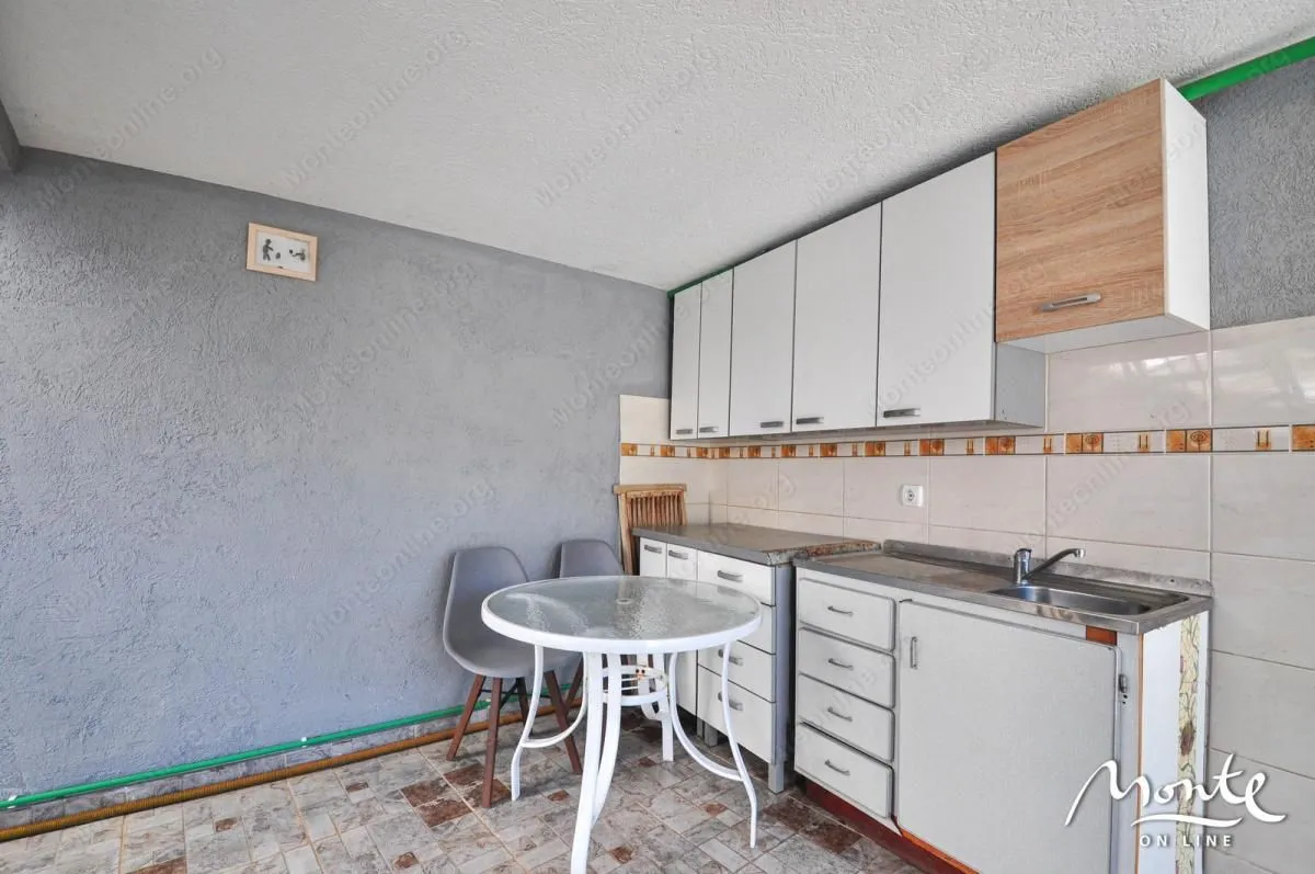 Prodaja, kuća, 110m², Lepetani, Tivat