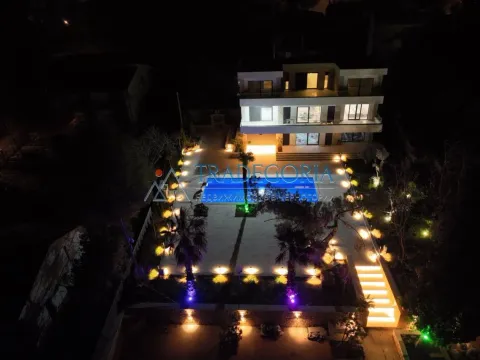 Prodaja, kuća, 450m², Bar, Crna Gora - image 2