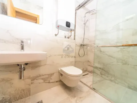 Izdavanje, trosoban stan, 100m², Podgorica, Crna Gora - image 9