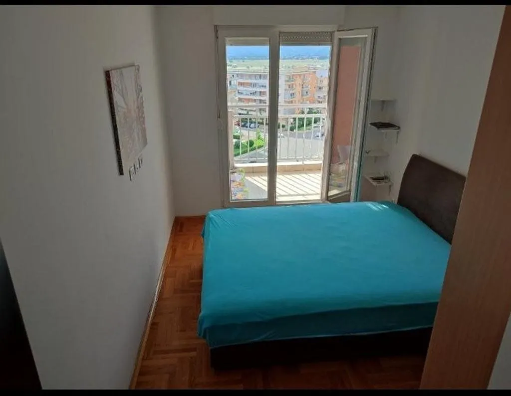 Izdavanje, jednosoban stan, 54m², City Kvart, Podgorica