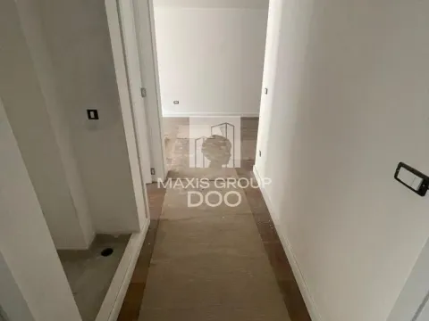 Prodaja, četvorosoban stan, 122m², Vračar Centar, Vračar Sve Podlokacije - image 3