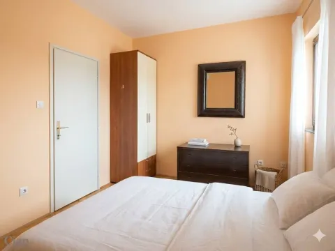 Izdavanje, dvosoban stan, 139m², Baošići, Herceg Novi - image 5