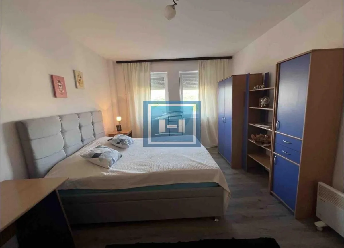 Izdavanje, dvosoban stan, 42m², Gloždak, Paraćin
