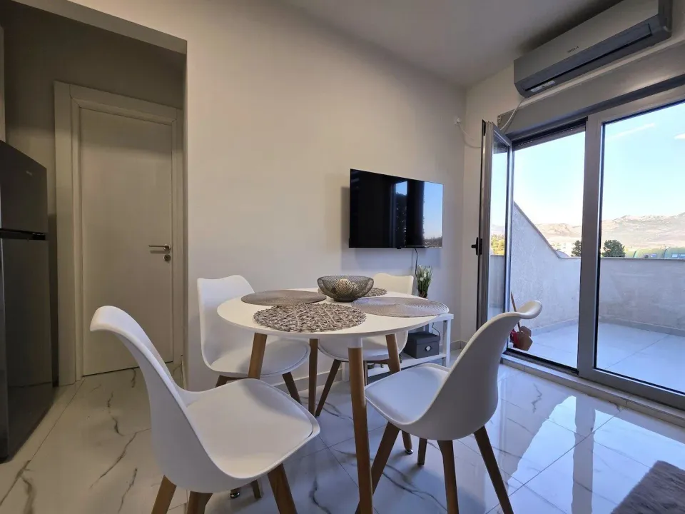 Rent, one bedroom apartment, 49m², Vezirov Most, Podgorica