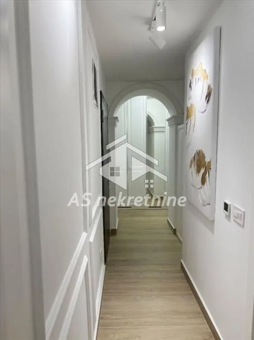 Izdavanje, dvosoban stan, 55m², Stari Grad, Beograd