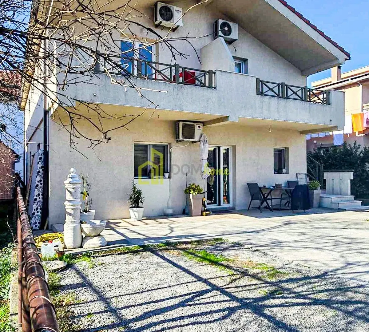 Sale, house, 216m², Blok 6, Podgorica