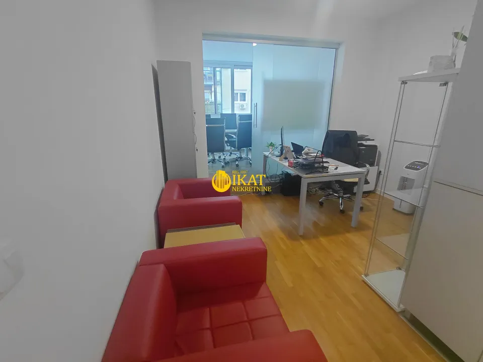 Sale, three bedroom apartment, 62m², Karaburma, Palilula Sve Podlokacije