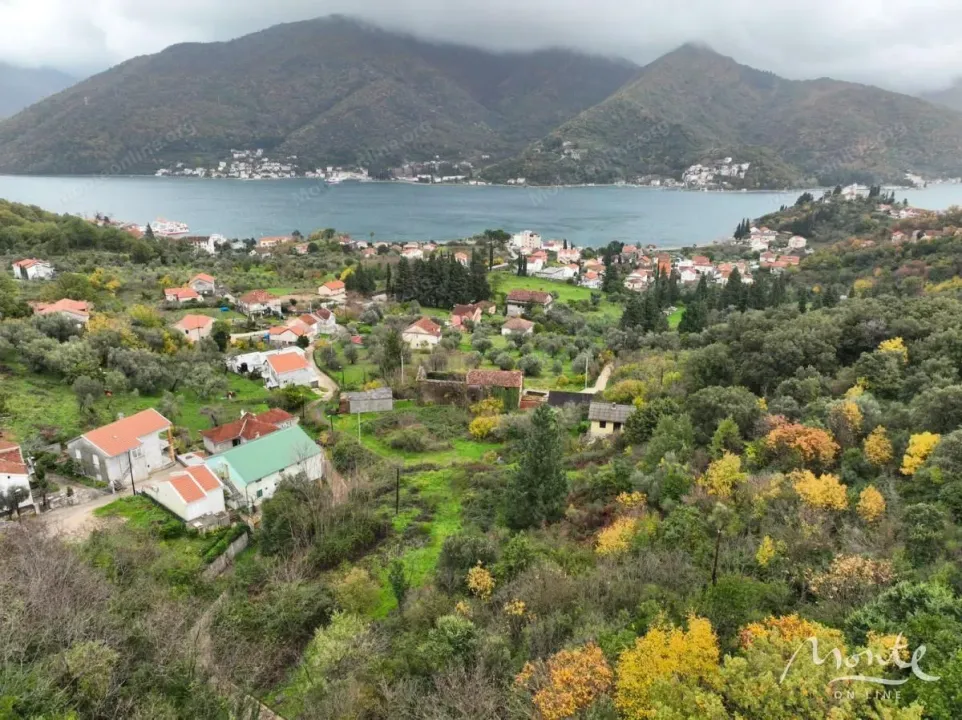Sale, land lot, 1045m², Kamenari, Herceg Novi