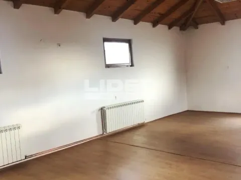 Rent, office space, 325m², Surčin, Beograd - image 12