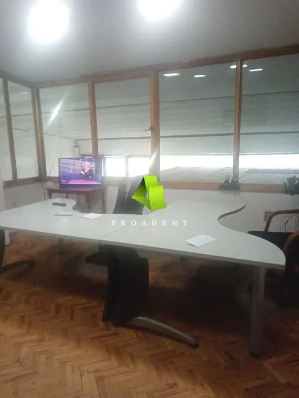 Rent, office space, 170m², Crveni Krst, Niš