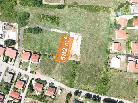 Zemljište in Masline