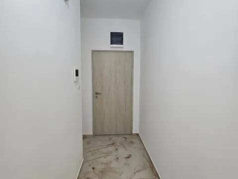 Izdavanje, jednosoban stan, 50m², Momišići, Podgorica - image 5