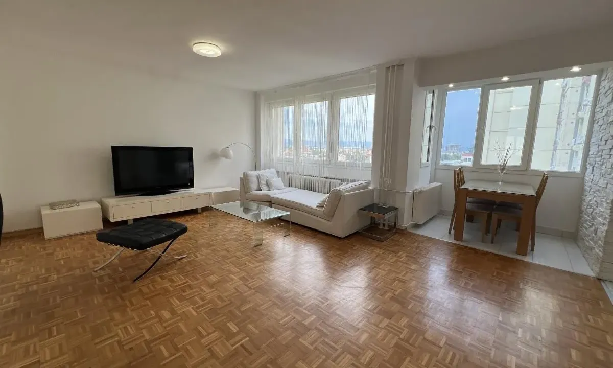 Prodaja, dvosoban stan, 60m², Bulevar Oslobodjenja, Novi Sad Sve Podlokacije