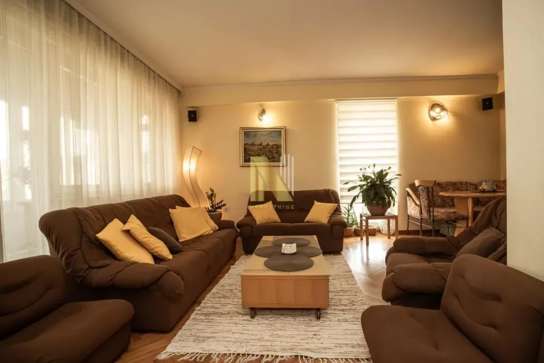 Prodaja, četvorosoban stan, 145m², Liman 3, Novi Sad Sve Podlokacije
