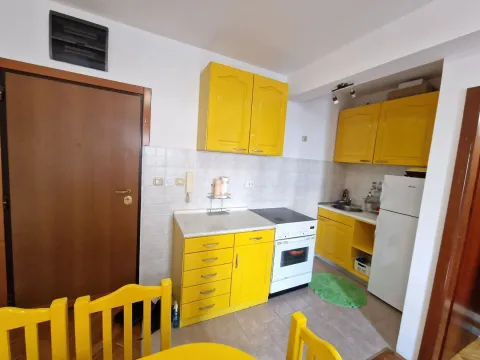 Izdavanje, jednosoban stan, 34m², Budva, Crna Gora - image 17