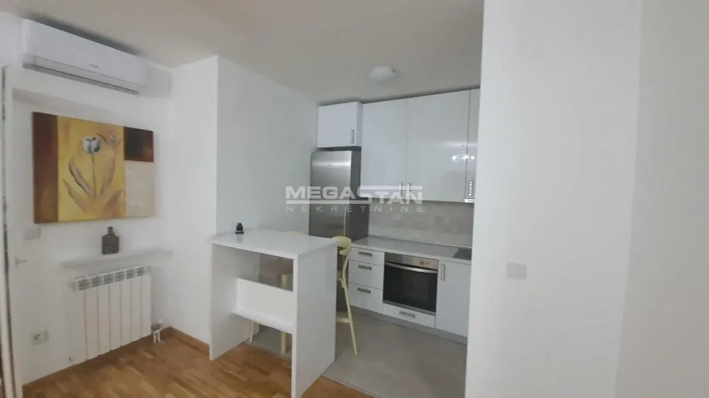 Rent, two bedroom apartment, 50m², Hala Pionir, Palilula Sve Podlokacije