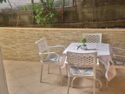 Prodaja, garsonjera, 33m², Budva, Crna Gora - image 2