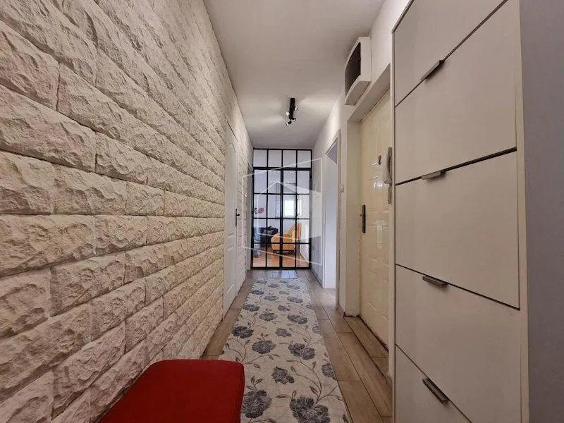 Izdavanje, stan, 105m², Blok 5, Podgorica