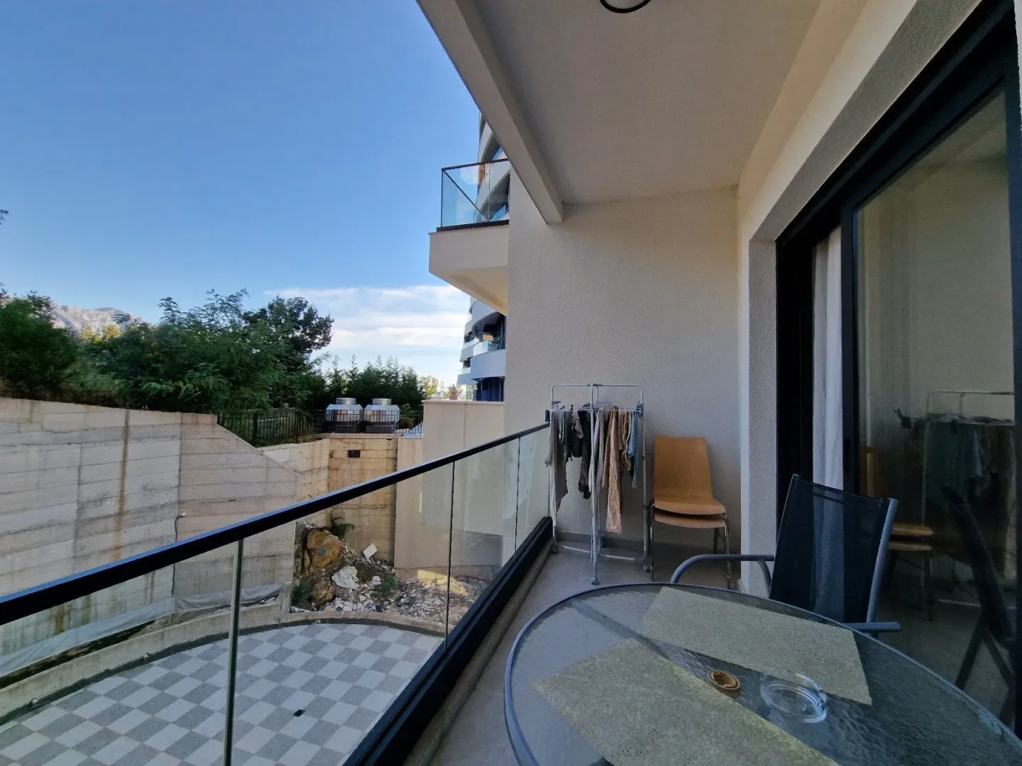 Izdavanje, jednosoban stan, 43m², Bečići, Budva