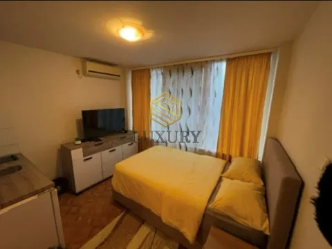 Rent, studio apartment, 200m², Zelenika, Podgorica - image 1