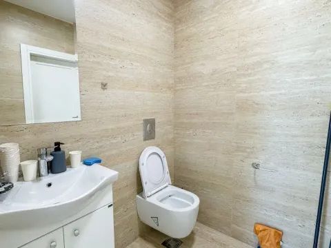 Rent, office space, 198m², Zabjelo, Podgorica - image 11