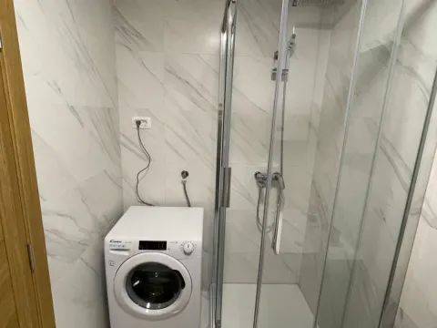 Izdavanje, jednosoban stan, 48m², New City, Podgorica - image 6