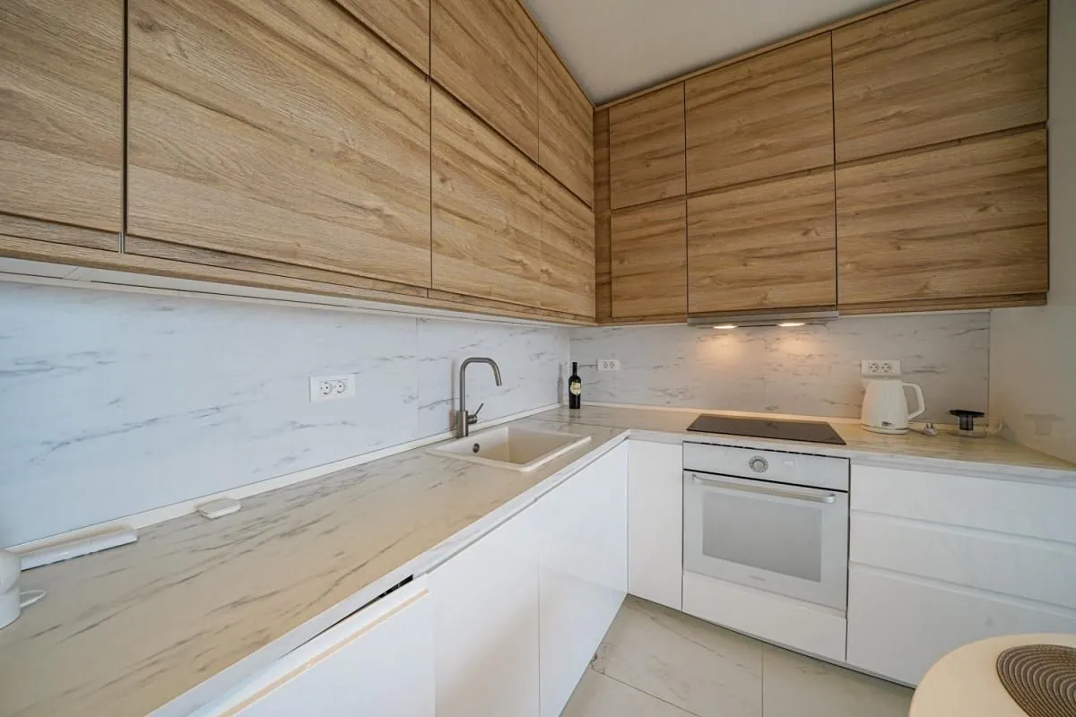 Prodaja, dvosoban stan, 66m², Tivat, Crna Gora