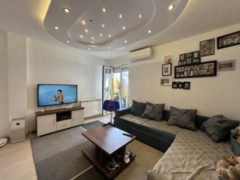 Stan in Nova Detelinara