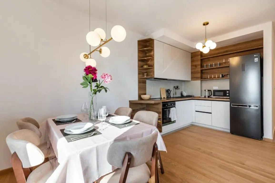 Rent, two bedroom apartment, 65m², Bečići, Budva