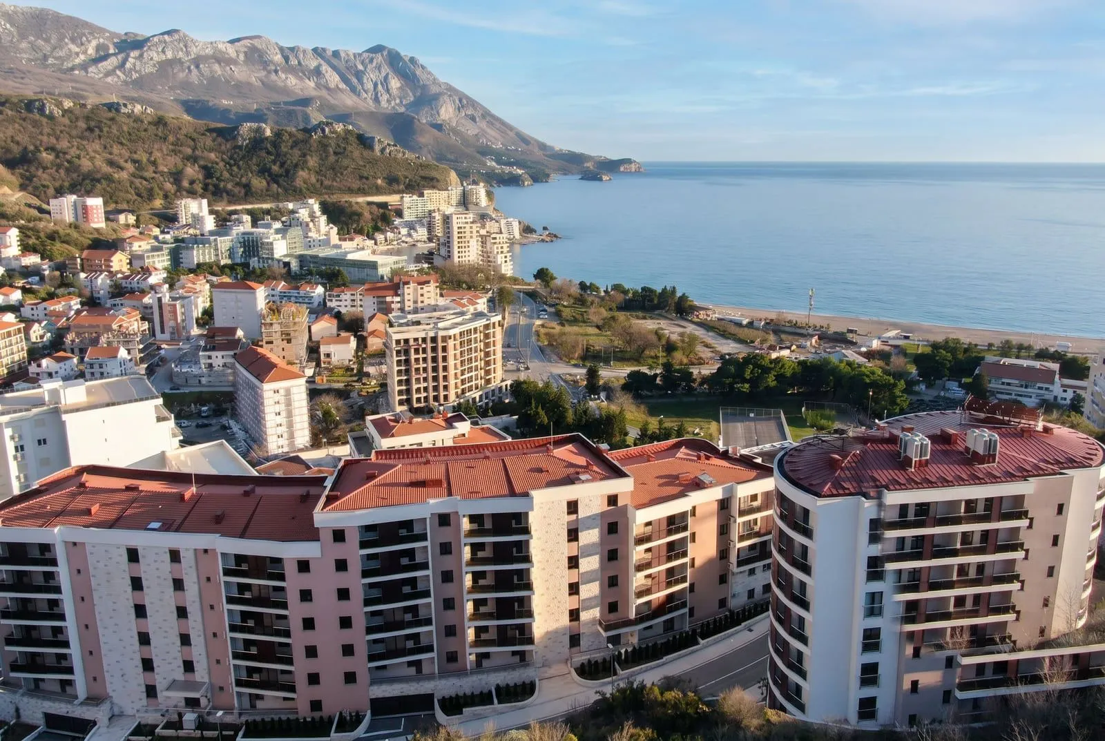 Prodaja, trosoban stan, 210m², Bečići, Budva