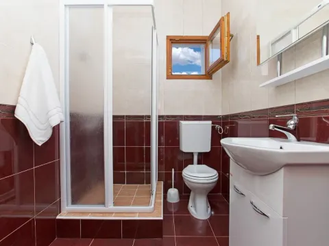 Rent, house, 110m², Tivat, Crna Gora - image 31