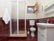 Izdavanje, kuća, 110m², Tivat, Crna Gora - image 31