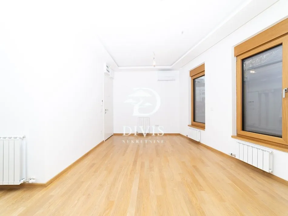 Sale, apartment, 73m², Neimar, Vračar Sve Podlokacije