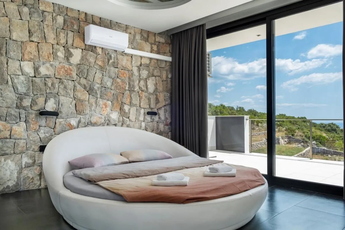 Prodaja, kuća, 1150m², Krimovica, Kotor