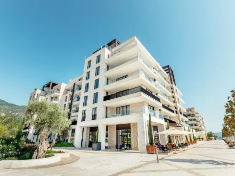 Prodaja, jednosoban stan, 77m², Porto Montenegro, Tivat - image 1