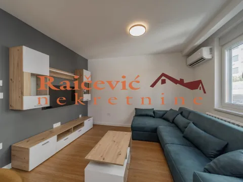 Izdavanje, jednosoban stan, 31m², Dušanovac, Voždovac Sve Podlokacije - image 1