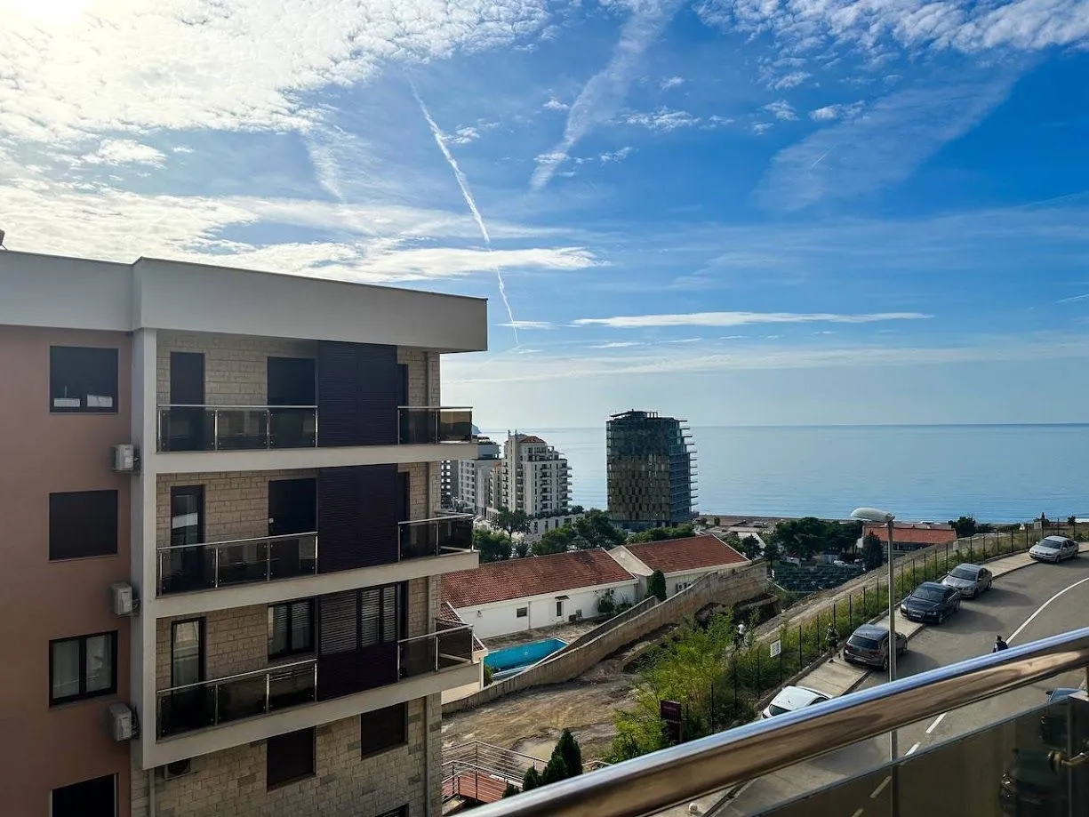 Prodaja, dvosoban stan, 88m², Bečići, Budva
