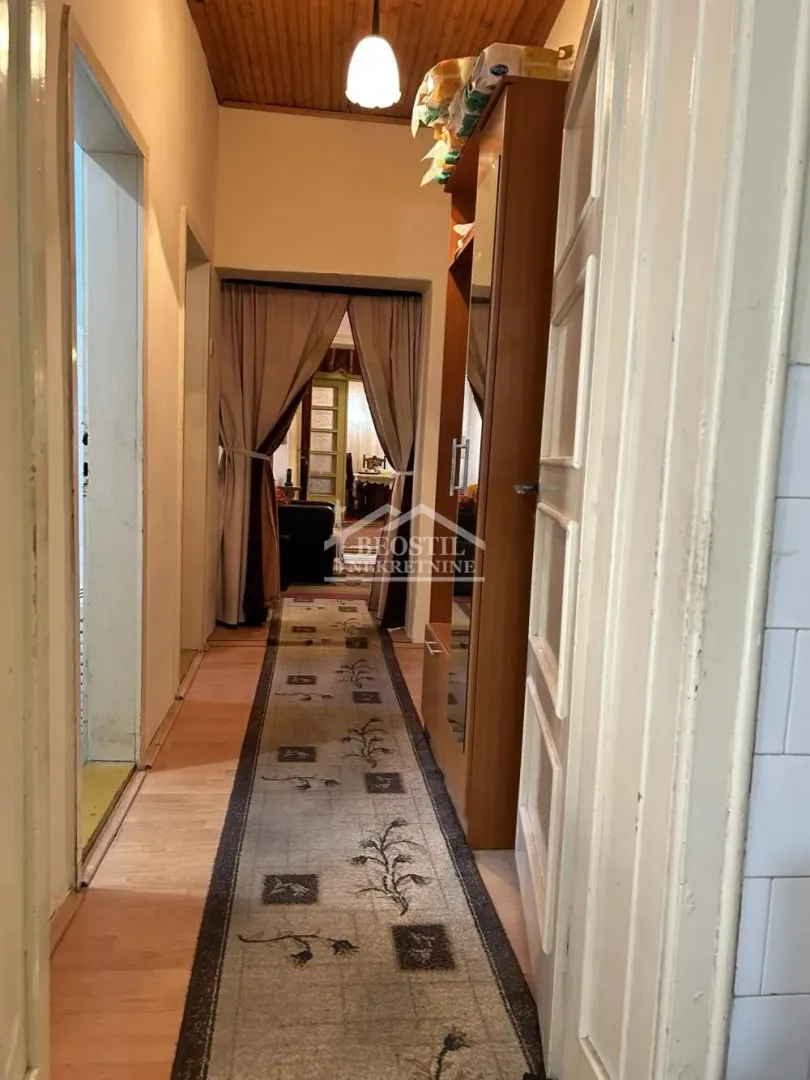 Prodaja, kuća, 214m², Centar, Stara Pazova