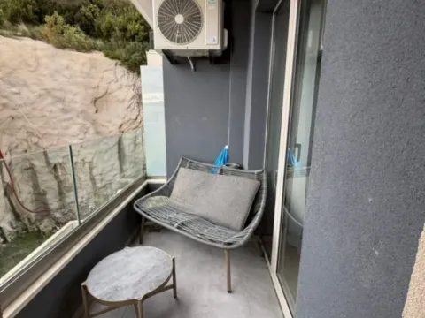 Izdavanje, jednosoban stan, 50m², Bečići, Budva - image 6